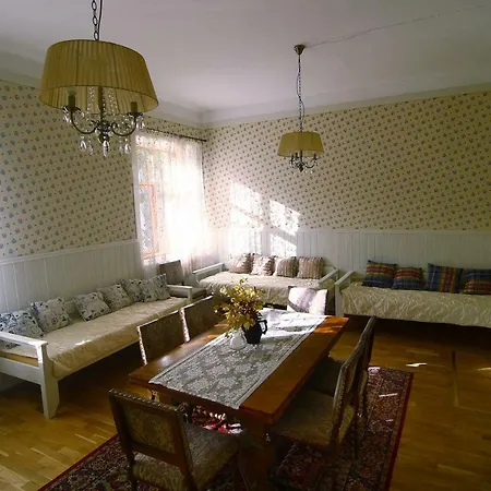 Kuelalistemaja Naissaare